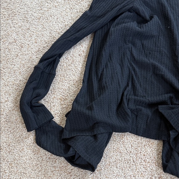 Sweet Romeo Black Open-Front Ribbed Cardigan - Picture 10 of 11